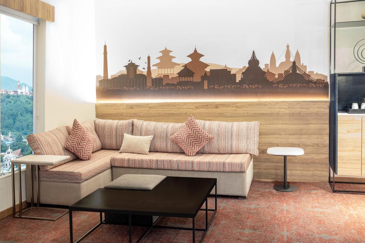 Отель Hyatt Centric Soalteemode Катманду Экстерьер фото