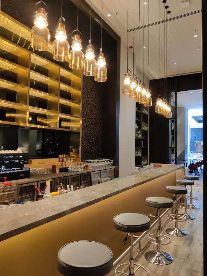 Отель Hyatt Centric Soalteemode Катманду Экстерьер фото