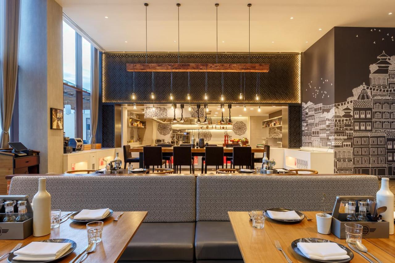 Отель Hyatt Centric Soalteemode Катманду Экстерьер фото