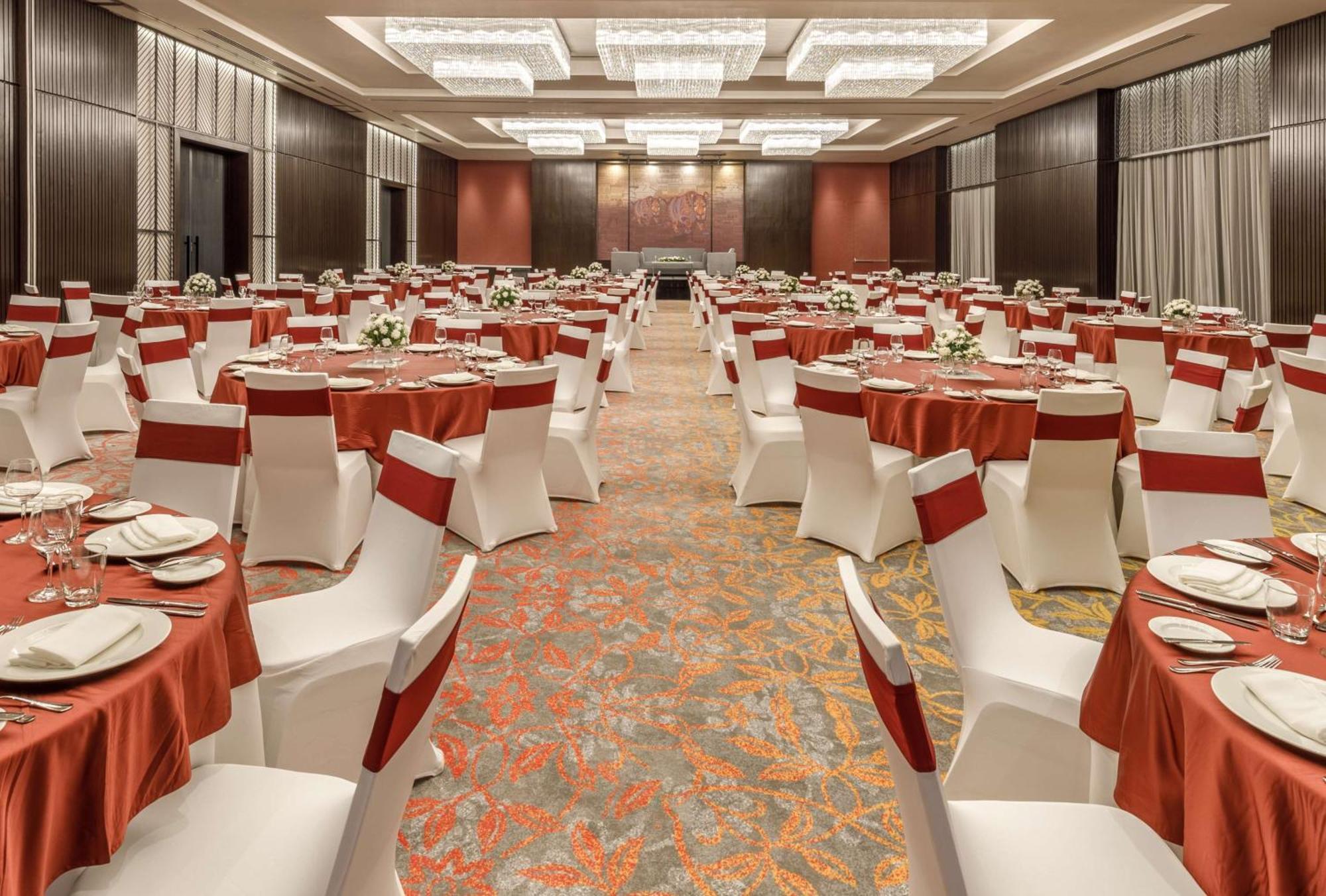 Отель Hyatt Centric Soalteemode Катманду Экстерьер фото