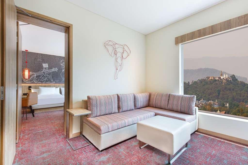 Отель Hyatt Centric Soalteemode Катманду Номер фото
