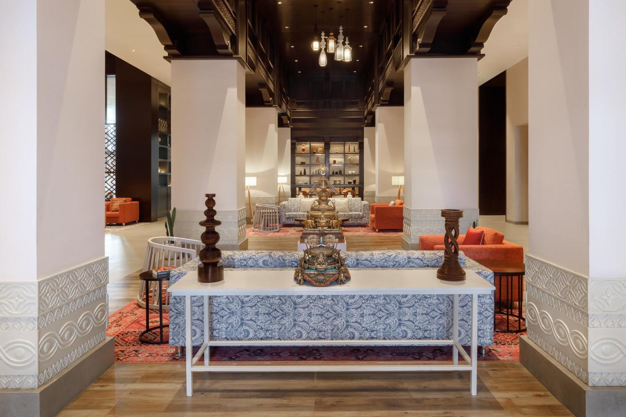 Отель Hyatt Centric Soalteemode Катманду Экстерьер фото