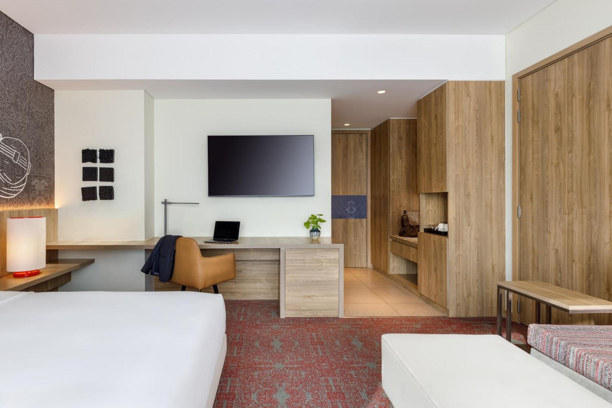 Отель Hyatt Centric Soalteemode Катманду Экстерьер фото
