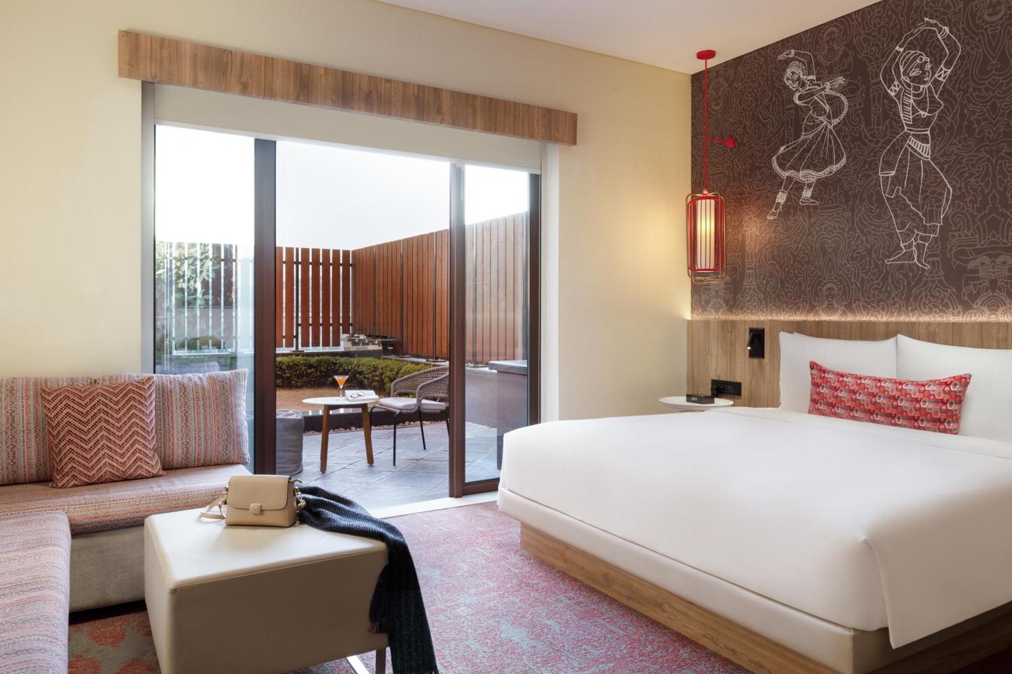 Отель Hyatt Centric Soalteemode Катманду Экстерьер фото
