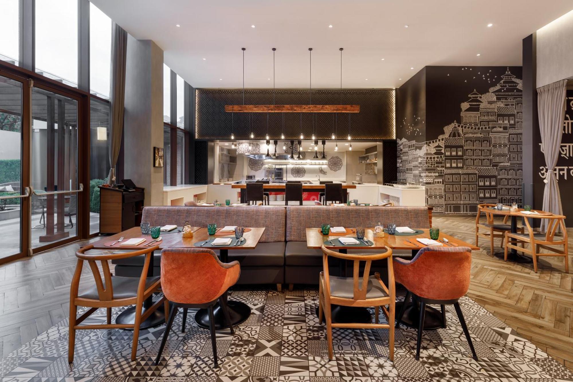 Отель Hyatt Centric Soalteemode Катманду Экстерьер фото